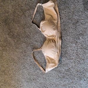 Kindred bravely pumping and nursing bra